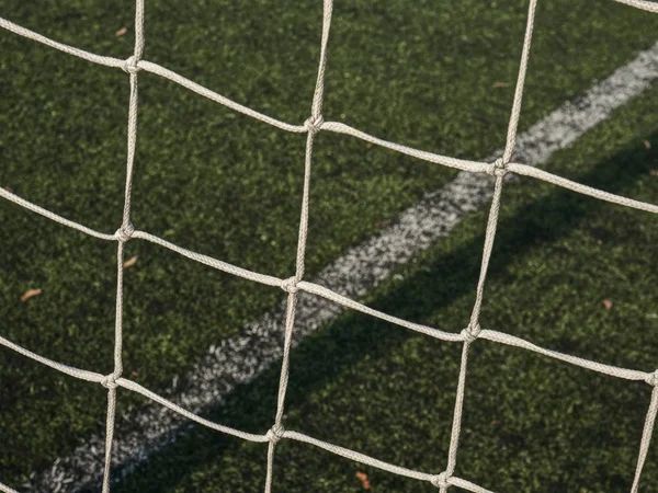 Rahmen Eines Fußballtores Weißes Tornetz Auf Dem Hintergrund Eines Grünen — Stockfoto