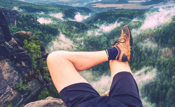 Nådde Toppen Berget Peak Klättring Och Vandring Sport Koncept Turist — Stockfoto