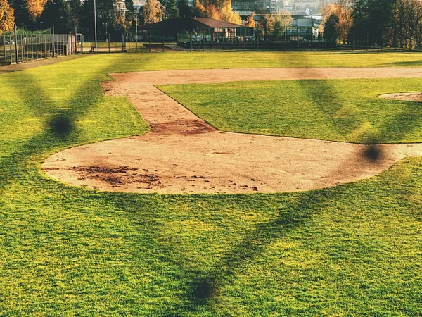 Jugend Baseballfeld Morgenlicht Hinter Dem Heimischen Netz — Stockfoto