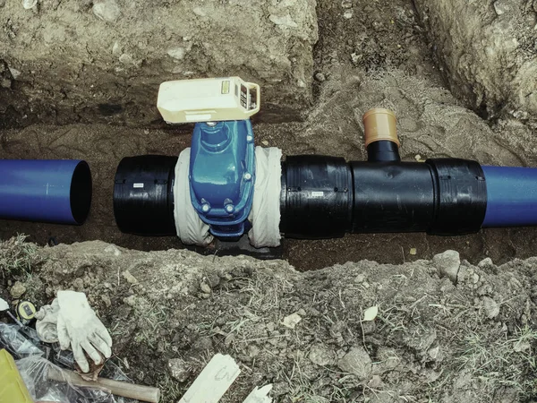 Graben Für Die Verlegung Einer Wasserleitung Hdpe Rohr Schweißen Unterirdischen — Stockfoto