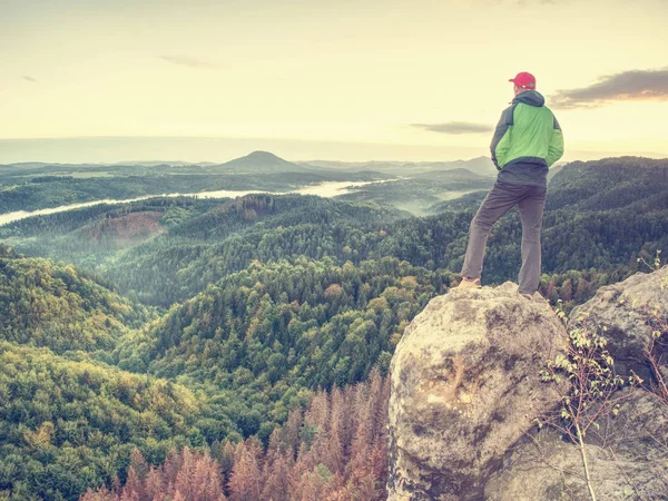 Man Rocks Climbing Hiking Silhouette Fall Mountains Climber Inspirational Sunrise — Stock Photo, Image