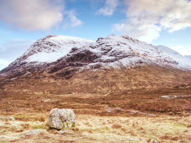 Nehrin Glencoe İskoç dağlık yakınındaki Coupall yanında Etive Mor manzara