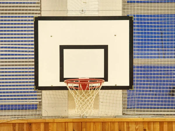 Basketball Hoop High School Gym Safety Nets Windows Lightly Illuminated — Stock Photo, Image