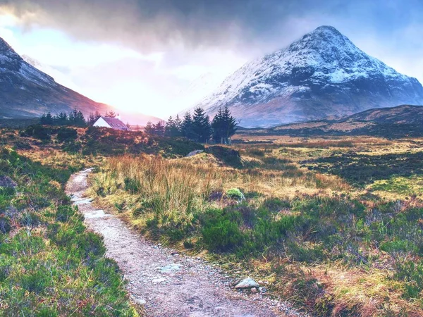 Snötäckta Berg Skotska Högländerna Nära Glencoe Skottland Färsk Snötäckta Bergstoppar — Stockfoto