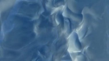 Gri mavi dere, madde, mavi ve gri arasında bir kimyasal reaksiyon gibi geçişler. Kimyasal deney