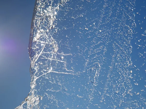 フラット氷板またはボードに対して青い空を. — ストック写真