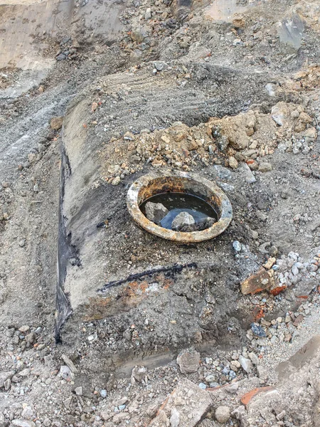 Working on sewage manhole reconstruction. Square road — Stock Photo, Image
