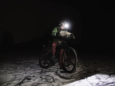 Açık orienteering extreme bisiklet yarışı. 