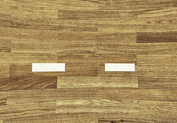 Біла лінія на дерев'яному майданчику на підлозі. Тренажерний зал для гри в Футзал — стокове фото