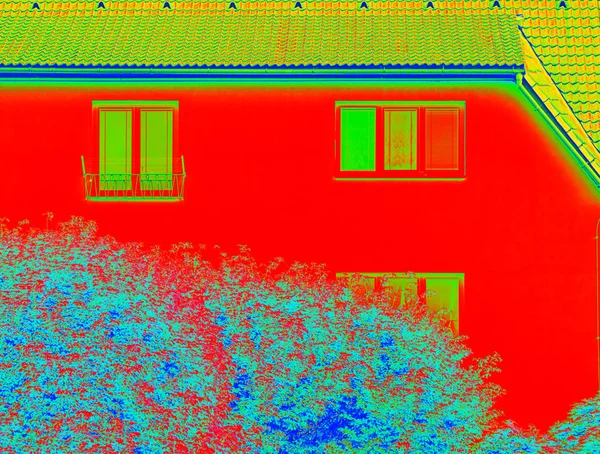 Thermographie Scan Des Flachen Hauses Traditionelle Konstruktion Von Betonplatten Mit — Stockfoto