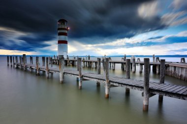 Neusiedd Gölü 'ndeki Deniz fenerine romantik bir akşam yürüyüşü!