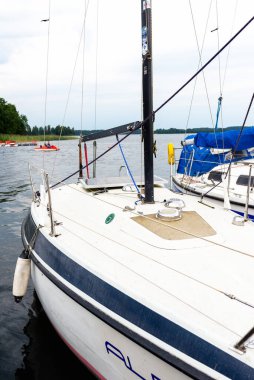 Plateliai Litvanya 08: 24 2020 Yarmouth Eski Gaffers Festivali 'nde klasik yatlar