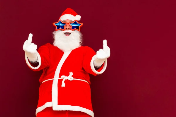 Young Handsome Man Wearing Santa Claus Costume Beard Star Sunglasses — Zdjęcie stockowe