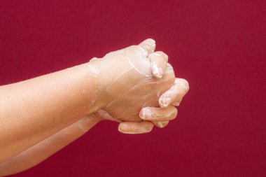 Yan görüş açısını kapat. Ellerini yıka. Sağlık temizliği kavramı.