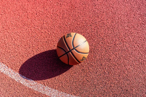 Telsiai Lithuania 2020 Orange Ball Basketball Rubber Sport Court Sport — Stock Photo, Image