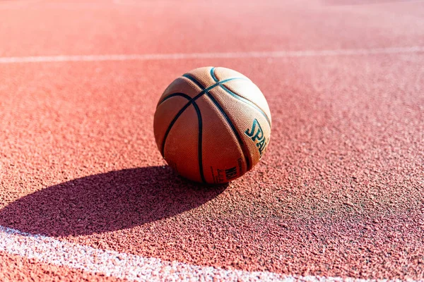 Telsiai Lithuania 2020 Orange Ball Basketball Rubber Sport Court Sport — Stock Photo, Image