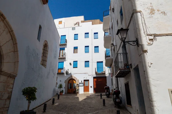 Impresionante Pequeño Pueblo Tradicional España Calle Estrecha Fascinantes Colores Blancos — Foto de Stock