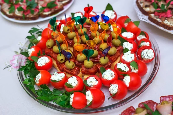 Canape Skewers Cheese Sausage Olives Tomato Buffet Party Wedding Catering — Stock Photo, Image