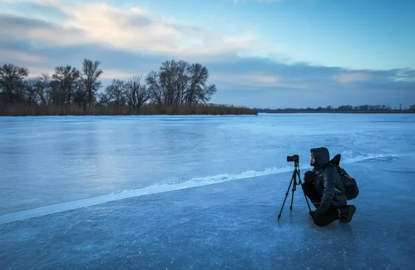 Photographer Take Pictures Ice Morning — Stock Photo, Image