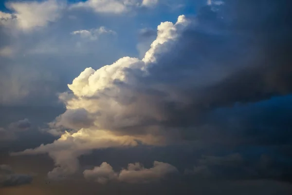 Céu Colorido Bonito Como Fundo Tempo Chuvoso — Fotografia de Stock