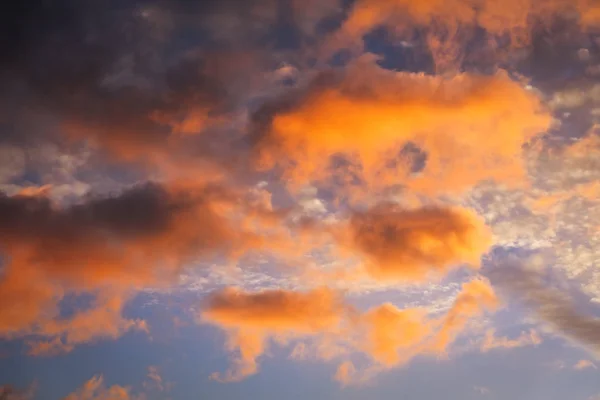 Belo Pôr Sol Colorido Sobre Cidade Composição Natural — Fotografia de Stock