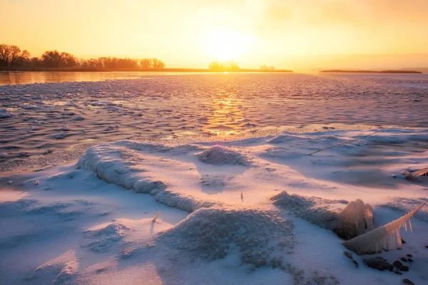 Winter Landscape Frozen Lake Sunset Fiery Sky Composition Nature — Stock Photo, Image