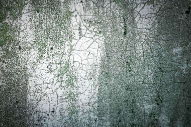 Boyalı beyaz kırık duvar kalıp ile. Eski duvarın dokusu. T