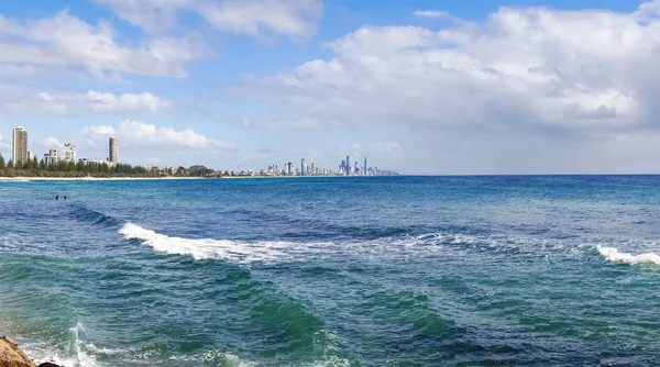 Hermoso Paisaje Del Horizonte Gold Coast Playa Surf Con Olas —  Fotos de Stock