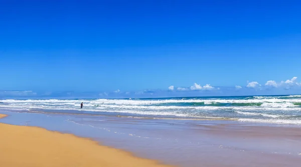 Hermosa Amplia Vista Panorámica Las Olas Del Océano Rodando Hacia — Foto de Stock