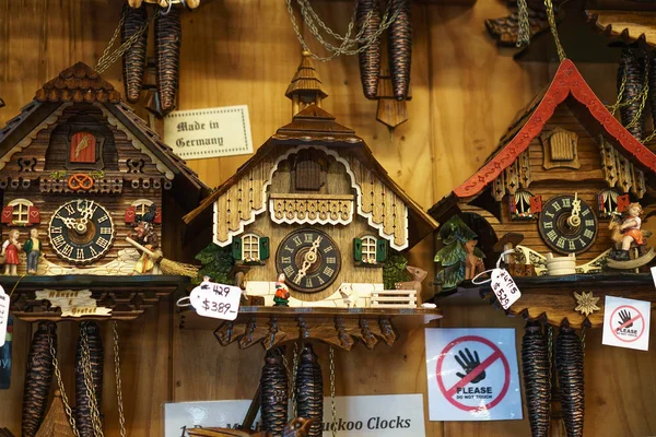 Horloges Allemandes Célèbres Coucou Allemand Cuckoo Clock Nest Une Des — Photo