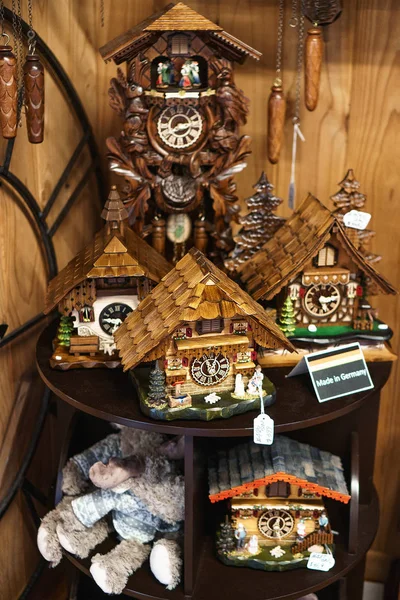 Famosos Relógios Cuco Alemães German Cuckoo Clock Nest Uma Das — Fotografia de Stock