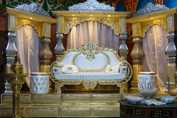 Красивое фото еврейского хупы, свадебный путдор
 .