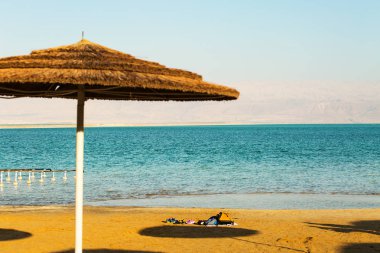 Ölü Deniz 'in güzel kıyıları, İsrail .