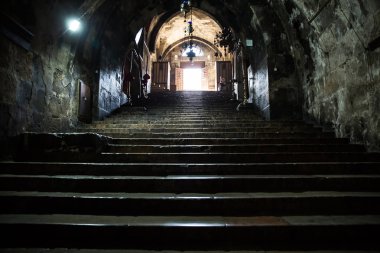 Jerusalem, İsrail - 25 Ocak. 2019: mezar, Saint Mary, ayrıca Meryem Ana Türbesi kilisedir Kidron Vadisi'nde - Kudüs'te zeytin Dağı'nın eteklerinde bir Hıristiyan mezar.
