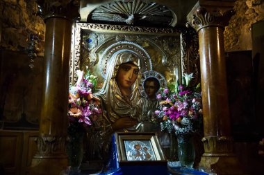Jerusalem, İsrail - 25 Ocak. 2019: mezar, Saint Mary, ayrıca Meryem Ana Türbesi kilisedir Kidron Vadisi'nde - Kudüs'te zeytin Dağı'nın eteklerinde bir Hıristiyan mezar.