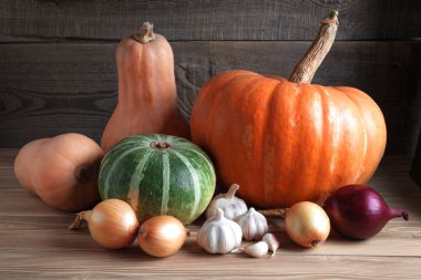 sağlıklı yemek pişirmek için taze çiğ sebze gıdalar, üst görünümü. Diyet, sağlıklı veya vejetaryen gıda kavramı yeme.