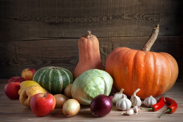 sağlıklı yemek pişirmek için taze çiğ sebze gıdalar, üst görünümü. Diyet, sağlıklı veya vejetaryen gıda kavramı yeme.