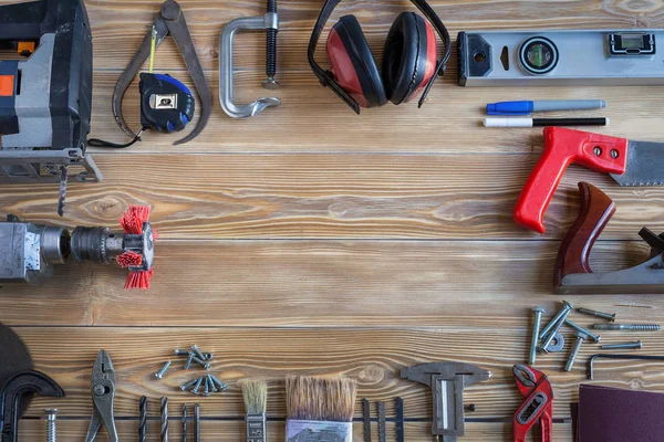 Utensili manuali su tavole di legno. Concetto costruzione . — Foto Stock