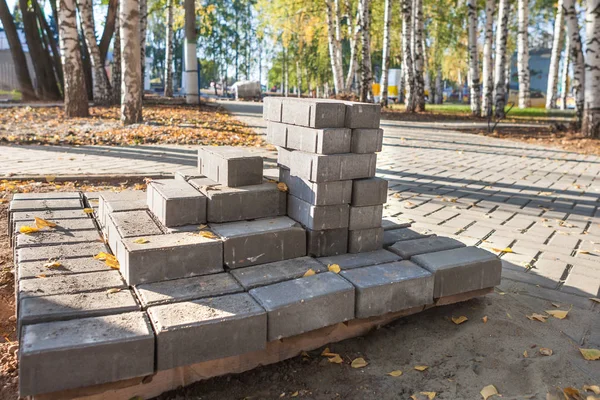 paving slabs on a pallet