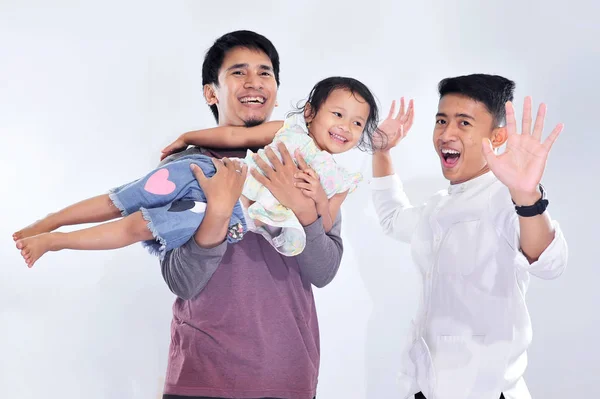 Ramazan'da oruç tutarken yeğenleriyle mutlu çılgın fotoshot 