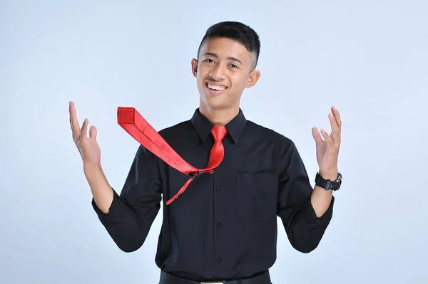 Jovem asiático homem de negócios feliz e animado comemorando, expressi — Fotografia de Stock