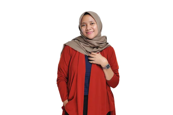 Happy of young beautiful Asia entrepreneur woman wearing hijab — Stok Foto