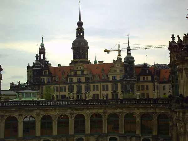 Centre historique de la vieille ville de Dresde par temps nuageux — Photo