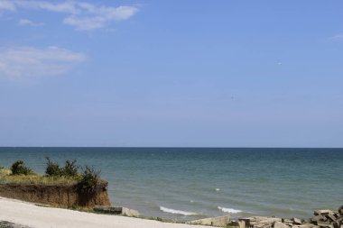 Dik kil uçurum ile Seascape