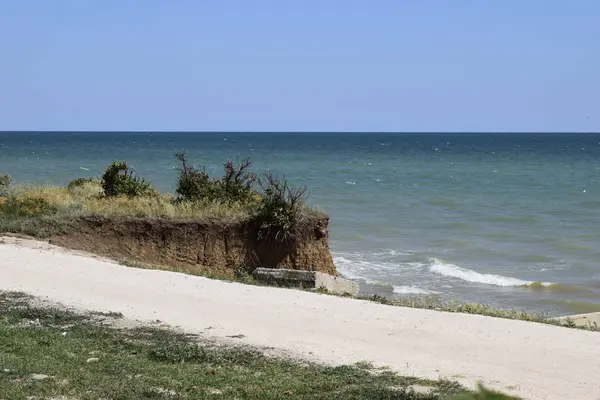 Dik kil uçurum ile Seascape