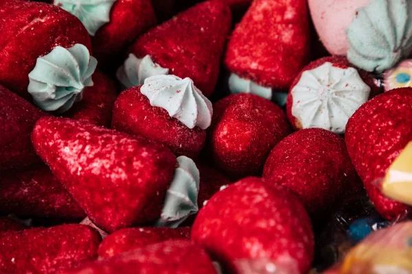 Candy sugar sweet strawberries closeup — Stock Photo, Image