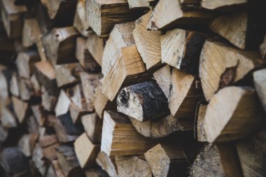 Yangın ahşap günlükleri ön görünüm