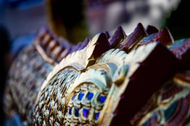 Bankok bir Buddha tapınağından dekorasyon detayları yakın