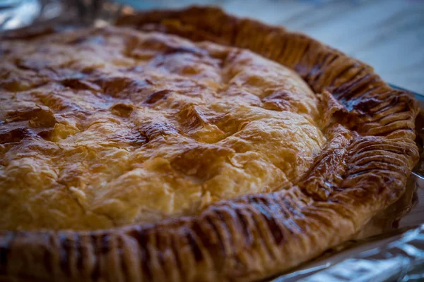 Closeup de torta de frango de salada — Fotografia de Stock