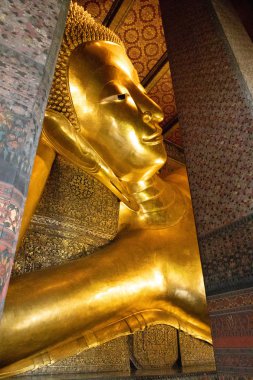 Bangkok 'ta yatan Buddha 'nın yüz görünümü